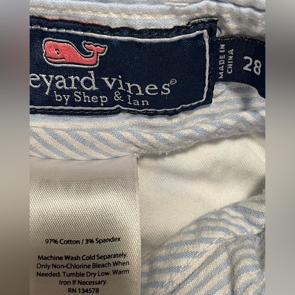 Vineyard Vines Men’s Seersucker Breaker Shorts - Picture 6 of 6